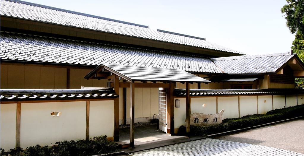 Menard Aoyama Resort: Wafukan Utatsukasa Iga Zewnętrze zdjęcie